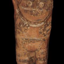 Statue anthropomorphe en terre cuite